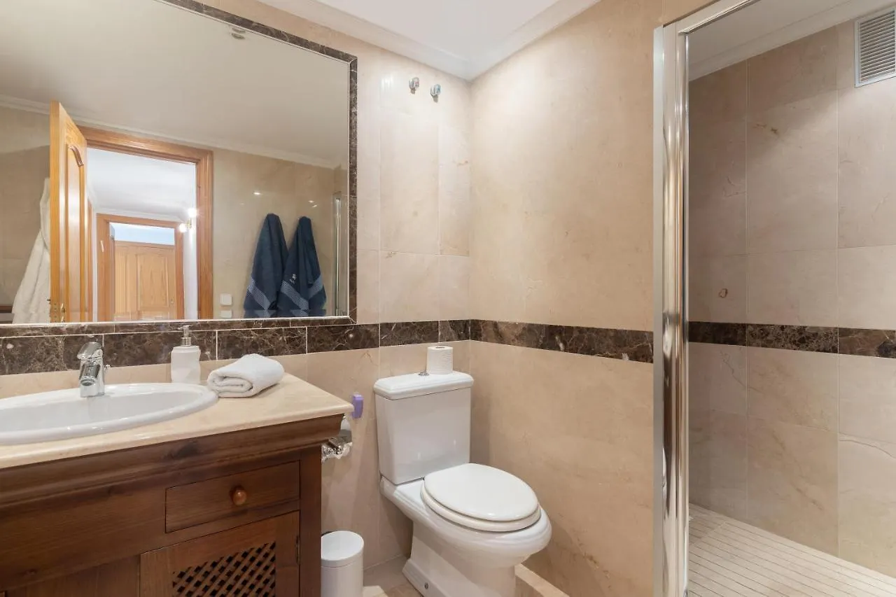 Deluxe Apartment On The First Line Marbella