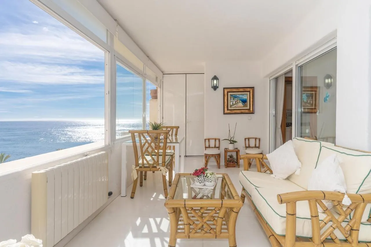Deluxe Apartment On The First Line Marbella