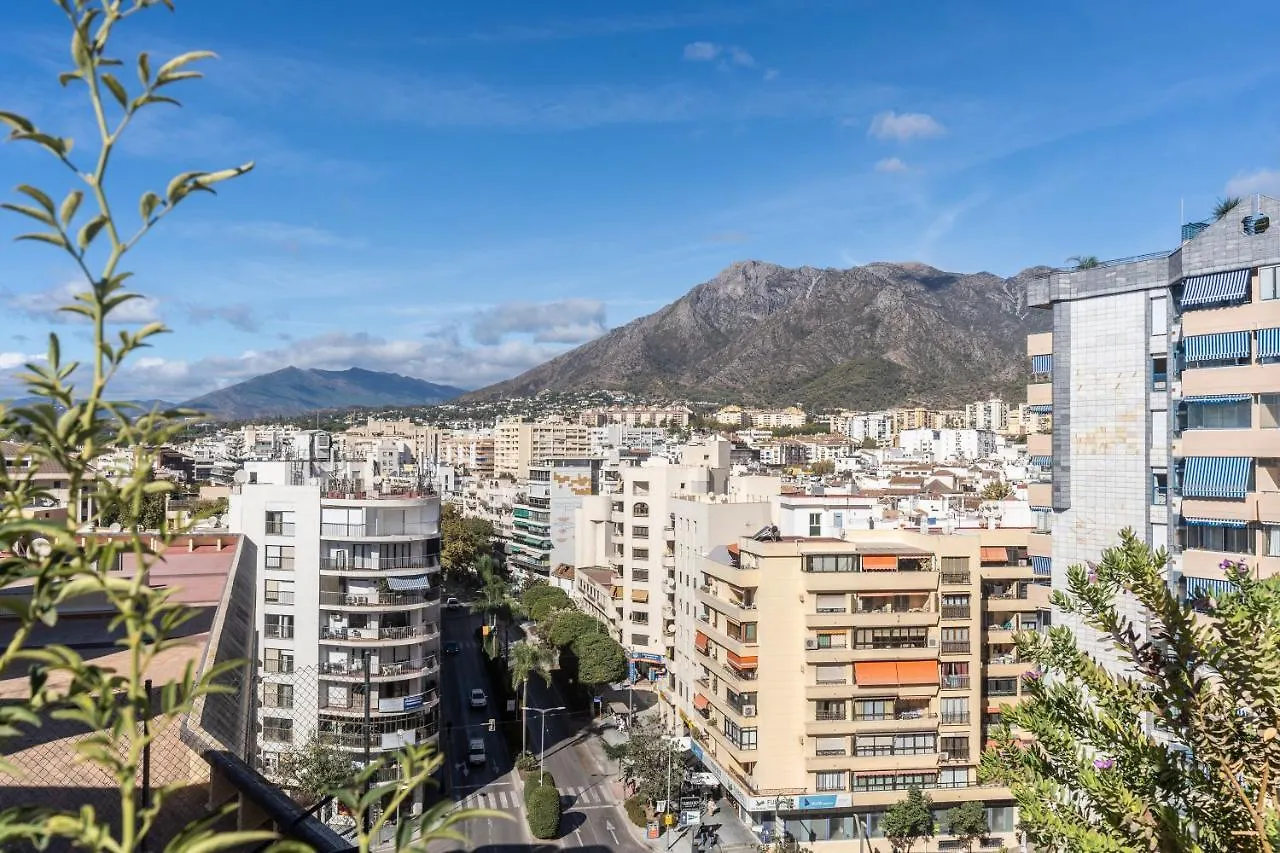 Deluxe Apartment On The First Line Marbella Spain