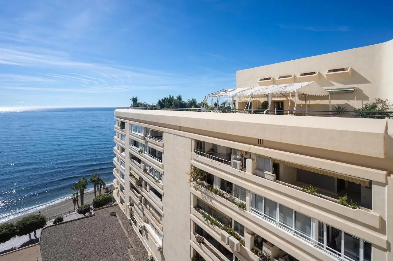 Deluxe Apartment On The First Line Marbella