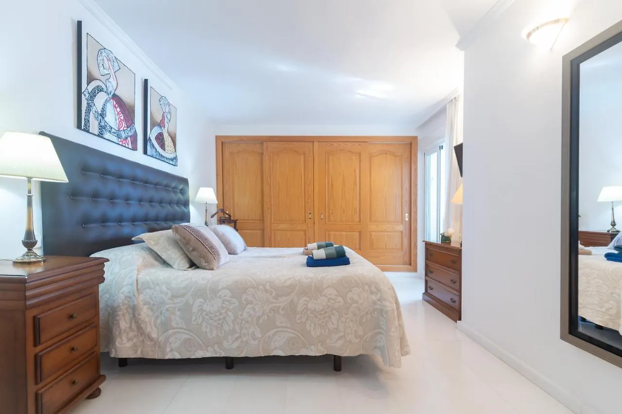 Deluxe Apartment On The First Line Marbella