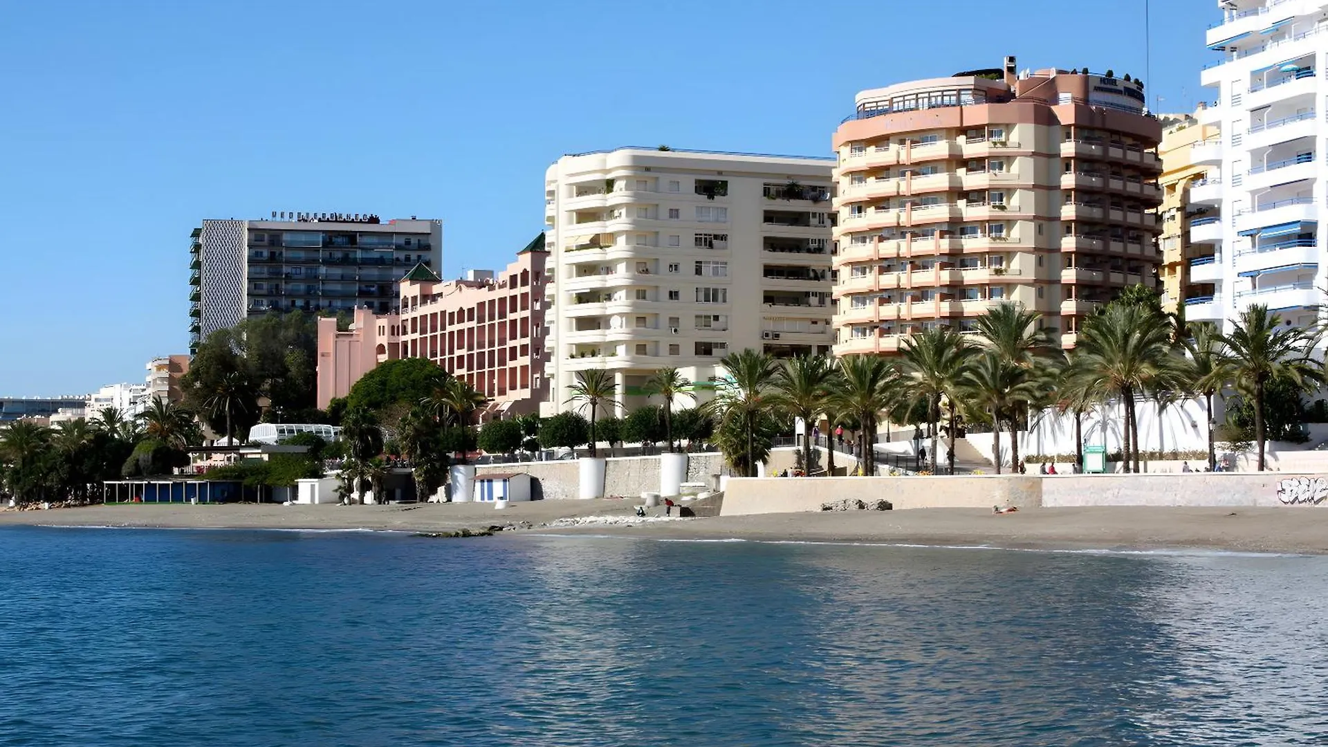 Deluxe Apartment On The First Line Marbella